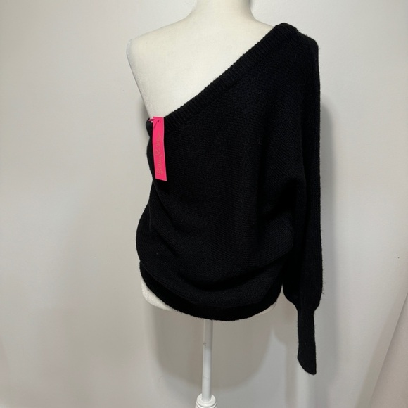 NWT - Lilly Pulitzer Black - Maura One-Shoulder Wool Blend Sweater Size: Large - Picture 3 of 5